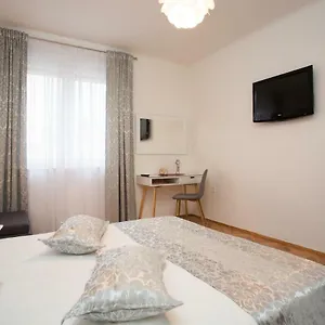 https://split-center-beautiful-apartments.splithotels.org